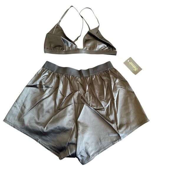 Frederick's of Hollywood Satin Bralette Short SMALL Ginny Black Sleep Loungewear - Picture 3 of 7